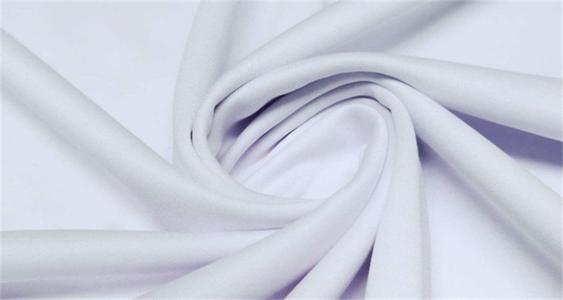 Fabric made of polyester fiber