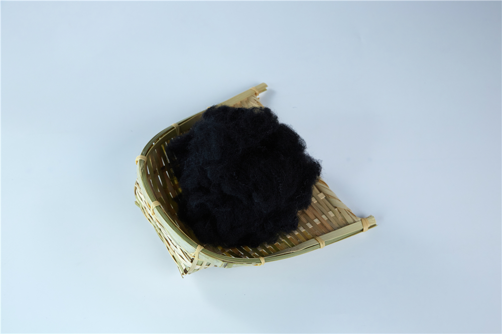 13D*64  Black dyed fiber in the basket 