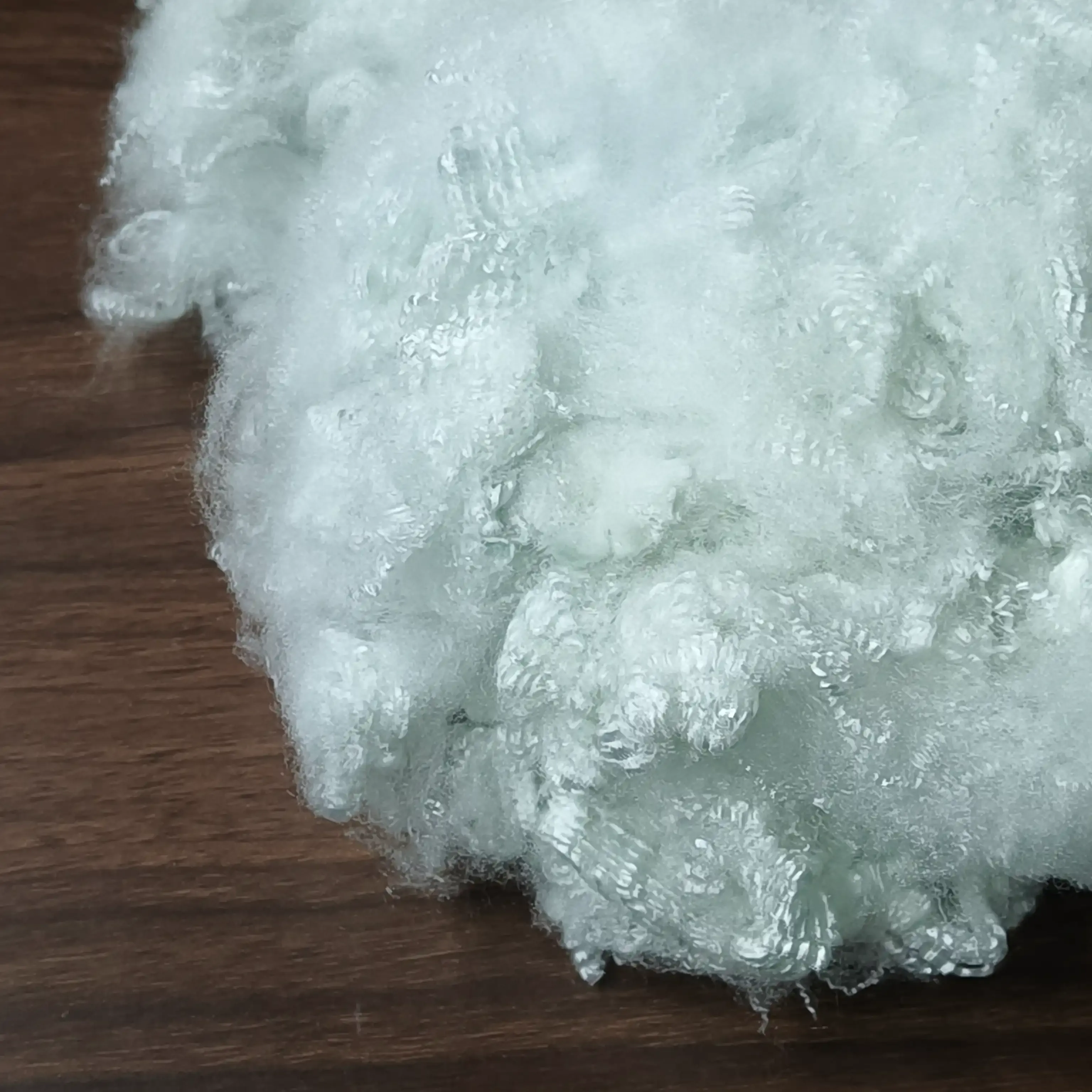 low-melt-polyester-fiber-close-up
